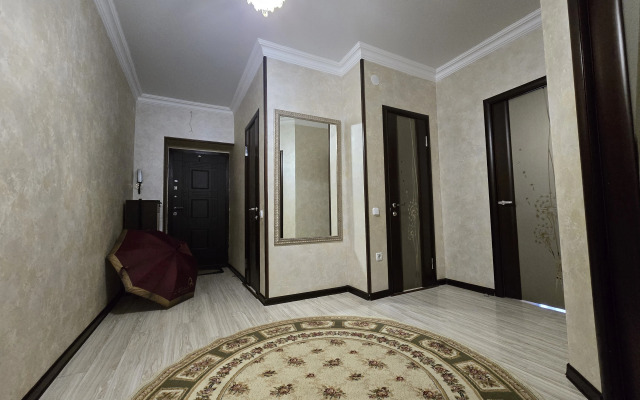 Квартира на первом этаже, просторная, центр Пятигорска