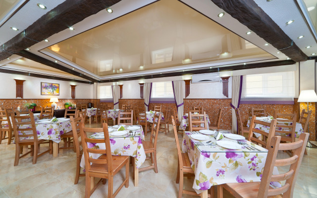 M+ Guest House