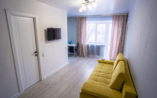 Yevrotreshka Ryadom c Parkom Apartaments