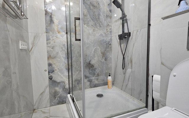 Квартира Евродвушка у центрального парка и жд вокзала