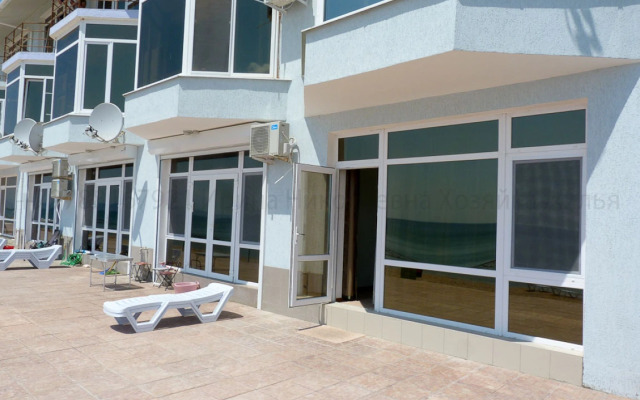 Elling Primorets Apartments