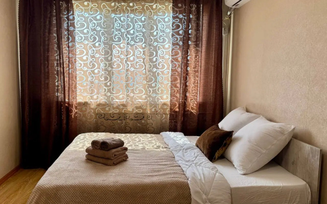 Uyutnaya Odnokomnatnaya 4 Spalnykh Mesta Flat