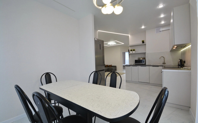 Апартаменты 4 комнатные Aparton