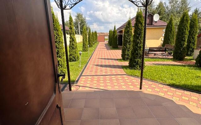 Aviastars Guest house