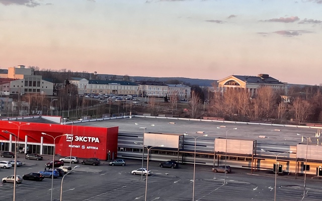 Yevrodvushka V Tsentre Ryadom S Naberezhnoy Flat