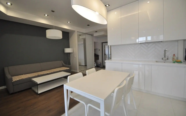Na Ulitse Rudanskogo 8b Apartments