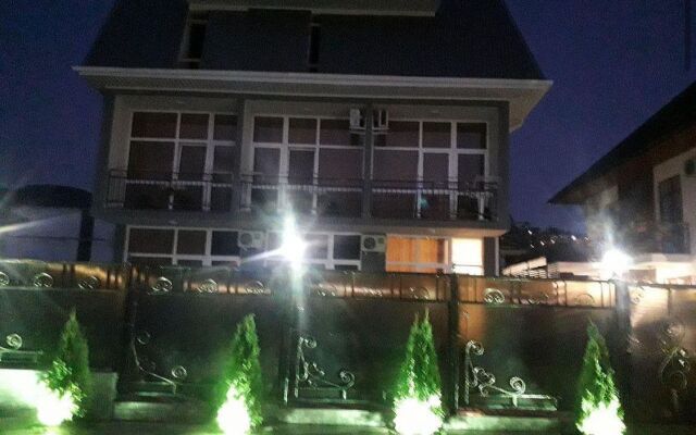 Grad Guest House