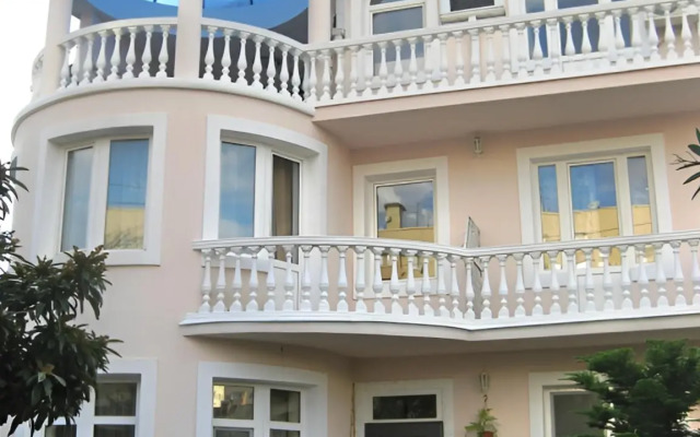 Milana Guest house
