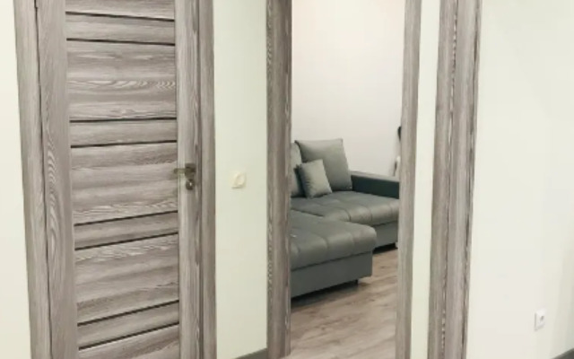 Na Bolshoy Okruzhnoy 2B/2 Apartments