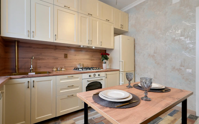 Квартира Двухкомнатная в Центре с Капитальным Ремонтом