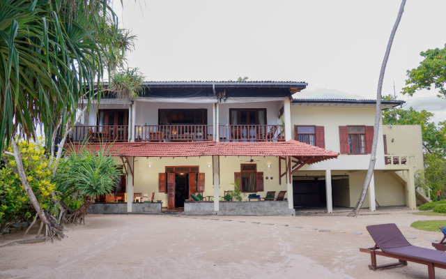 South Point Abbey 4 bedroom beach front Villa