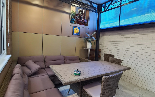 Zolotoy Lev Hotel