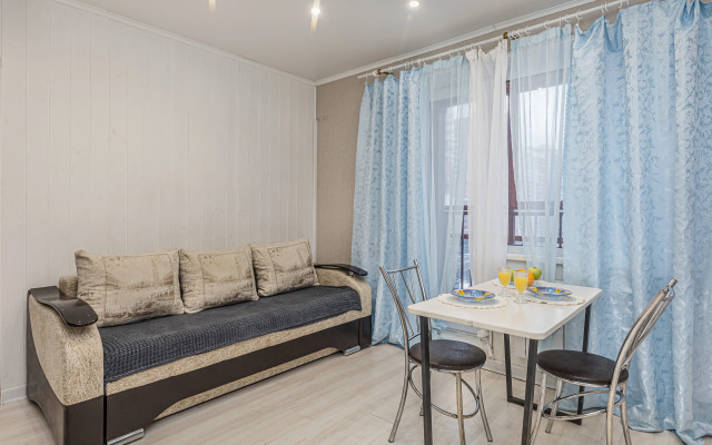 Na Bratyev Kashirinykh 131 Flat