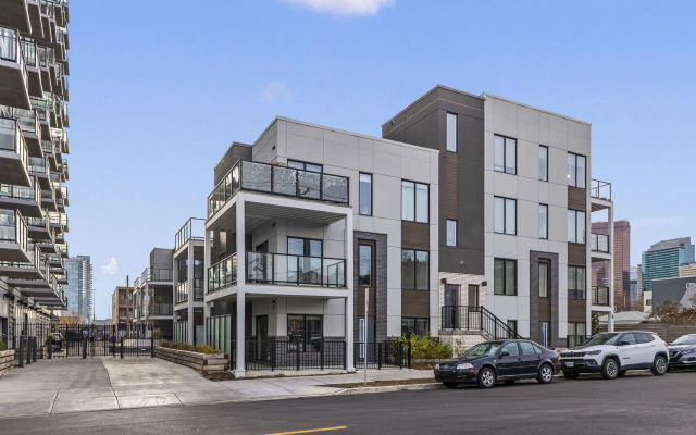 Апарт-отель GLOBALSTAY Condo Near the Bow River