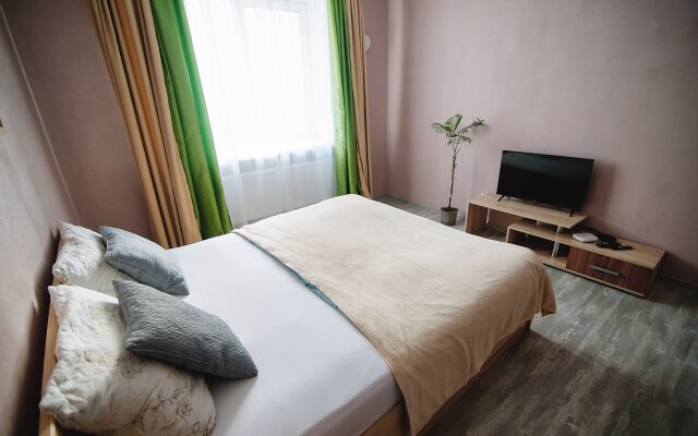 Aprel Na Chapaeva Apartments