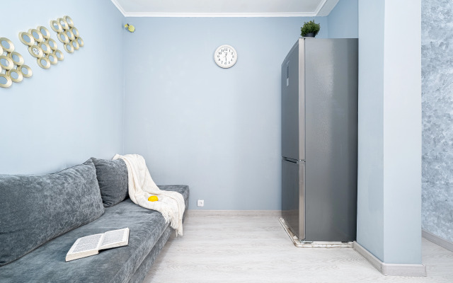 U Metro Sadovaya Flat