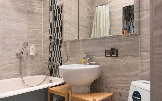 Квартира в сердце Санкт-Петербурга с парковкой для вашей семьи