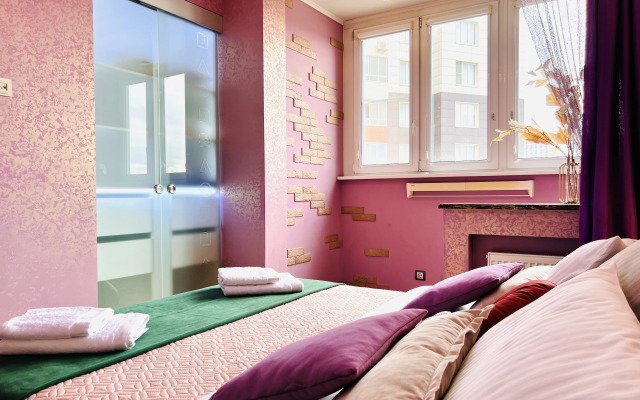 S Dizaynerskim Remontom na Belorusskoy Flat