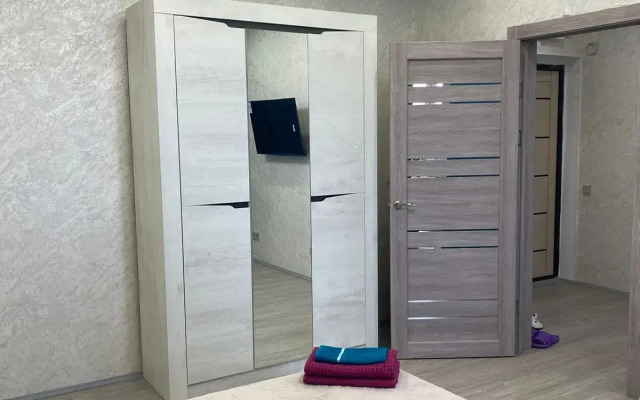 Квартира Красных Коммунаров 1