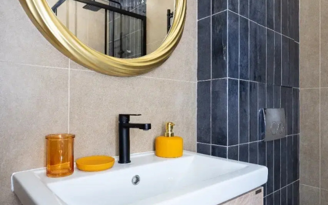 Na ulitse Chetaeva 43A Flat