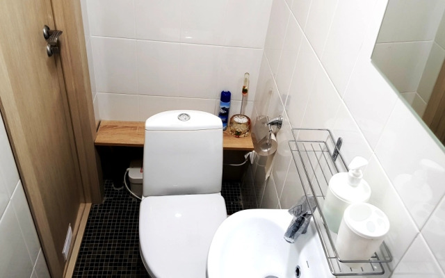 KvartiriS Na Oktyabr'skom Pole Apartments 3