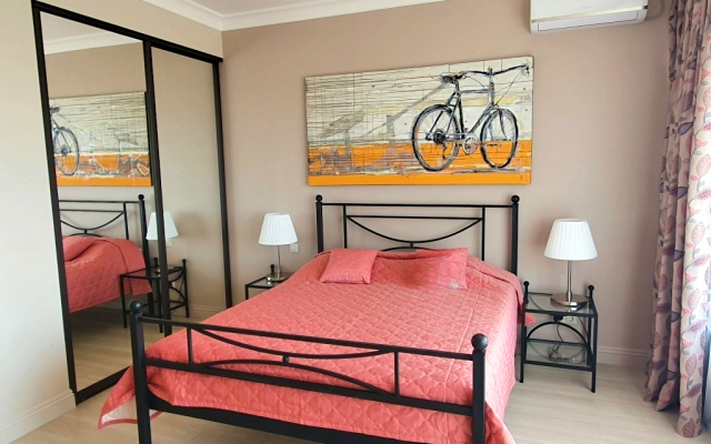 Na Vishnevoy 4 Guest House