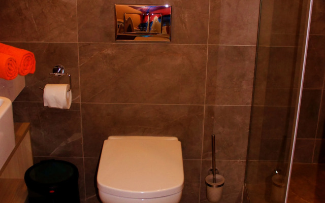 Квартира с видом на город в апарт-отеле Yes Botanica