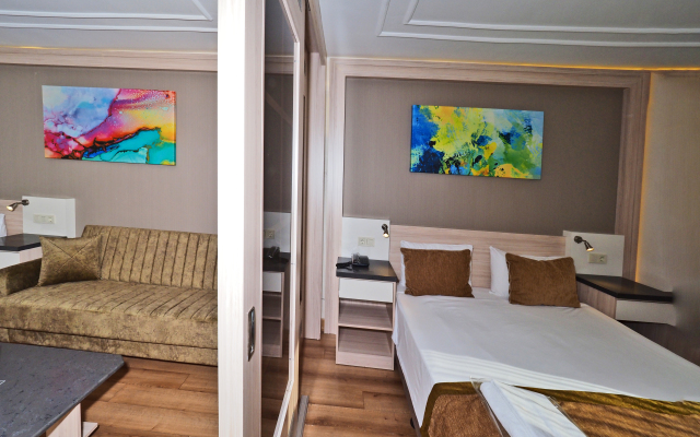 Bulvar Palas Old City Hotel