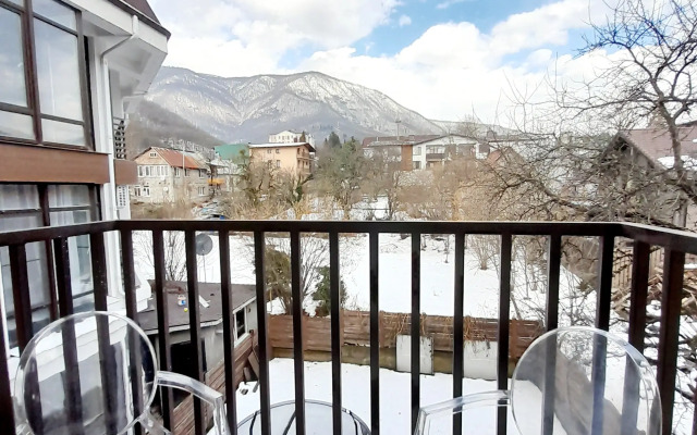 Stilnye apartamenty s novym remontom Flat