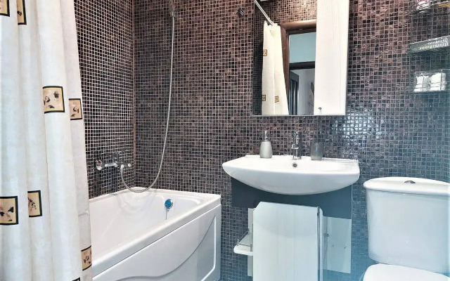 Dvushka V Tsentre Sochi Krovat I Divan Flat