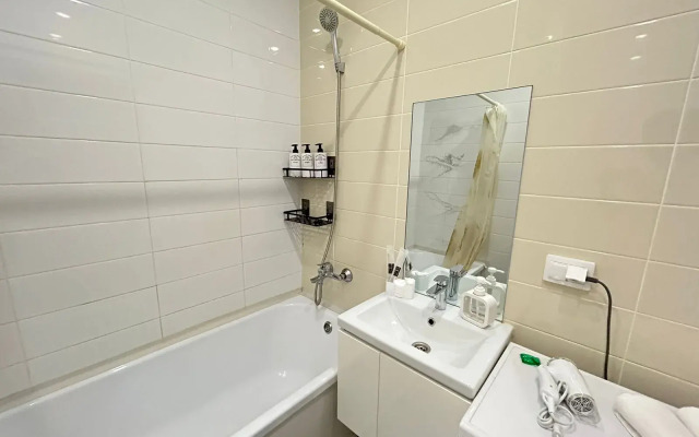 Prostory Nevy Na Srednerogatskoy Flat