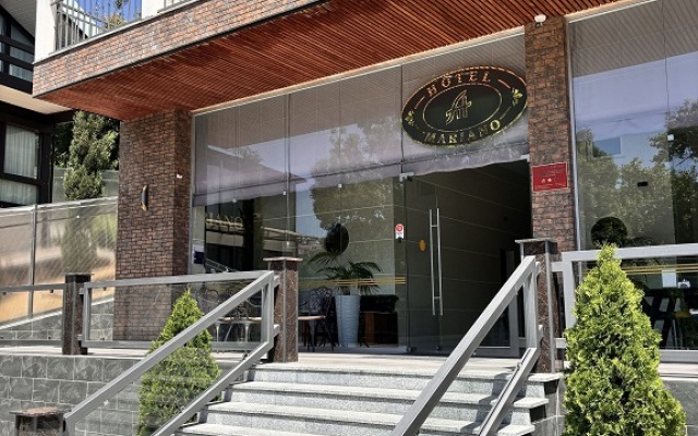 Mariano Hotel