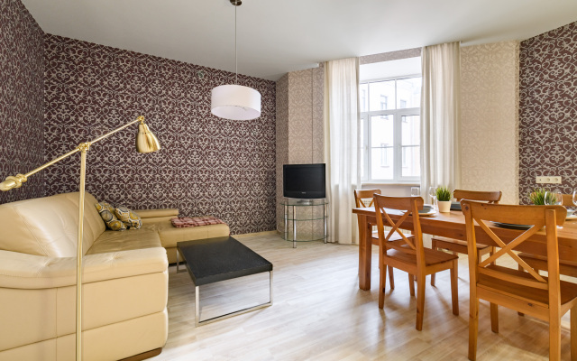 Апартаменты рядом с Казанским собором