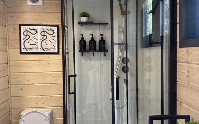 Частный дом Уютный  в Изумрудном