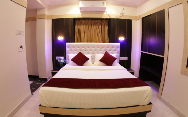 Royal Castle Hotel