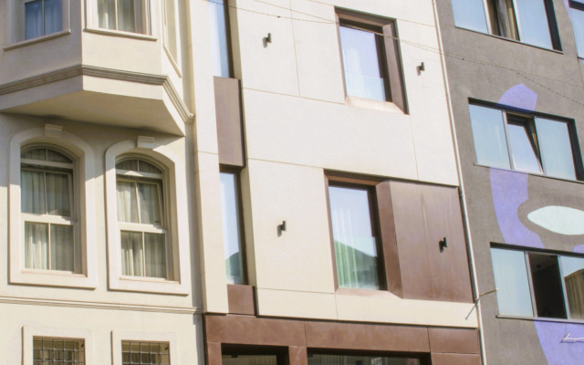 Smart and Simple Hotel Karakoy