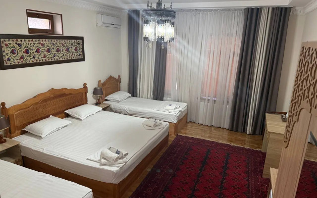 Poyi Kalon Terrace Guest house