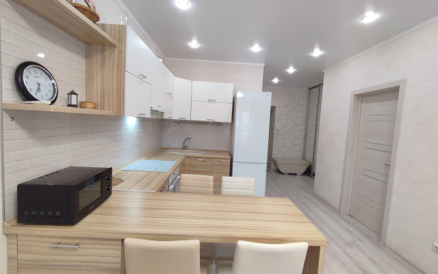 Квартира Комбинатская 54