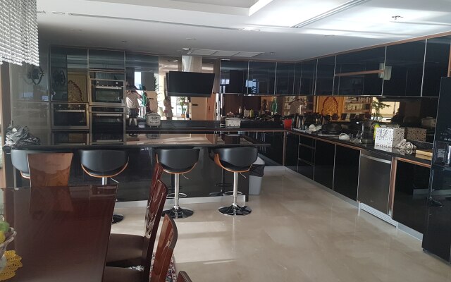 Luxury Duplex Apartments