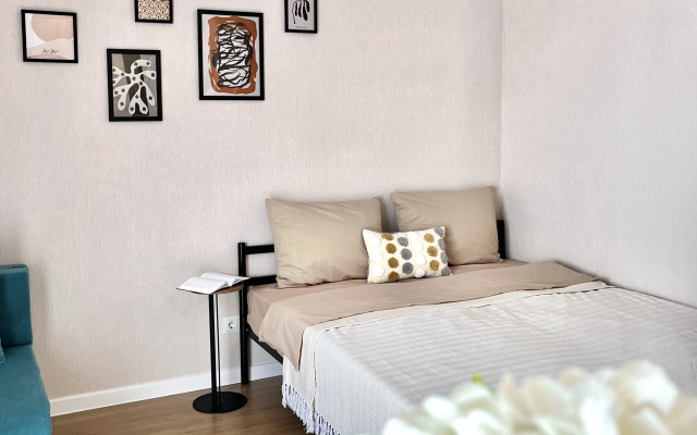 Biryuzovaya Studiya V Serdtse Goroda Permi Flat