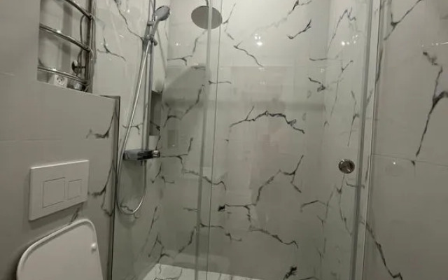 Апартаменты на Светлой 18 (304)