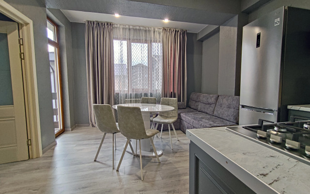 Апартаменты Двухкомнатные с Балконом в Центре Красной Поляны