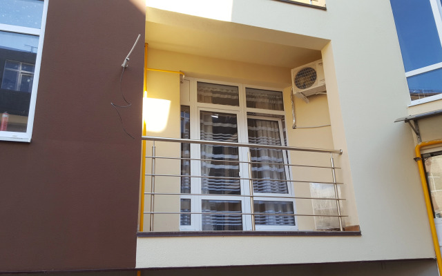 Studiya S Balkonchikom V Kurortnom Gorodke Flat