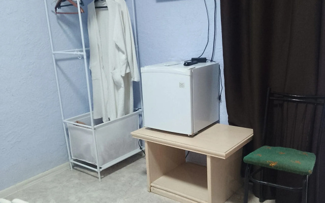 Yuzhny M Guest House