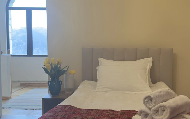 Guest house DEGHCENI