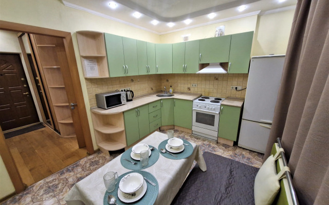 Bolshaya Svetlaya Na Kolpakova Flat