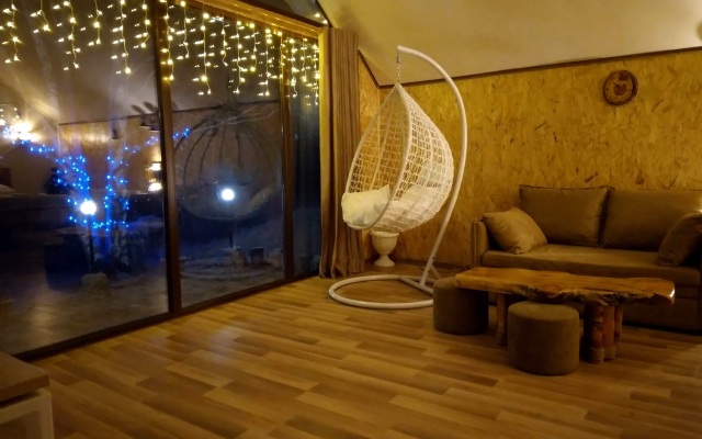 Kazbegi Qabarjina Apartments
