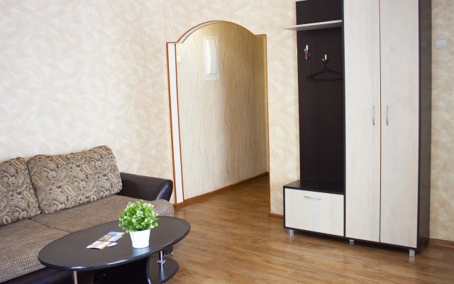 Апартаменты на Проспекте Октября 8