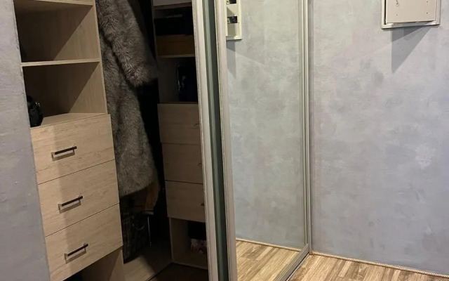 U zhd vokzala v tsentre Ufy Flat
