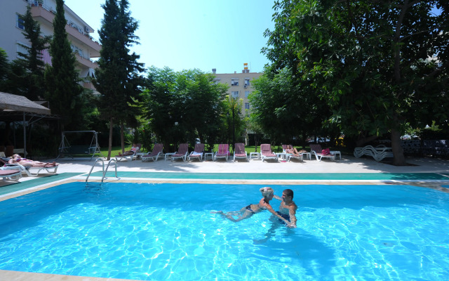 Karael Hotel